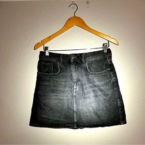URBAN OUTFITTERS BDG - Black Denim Mini Skirt, no holes or rips